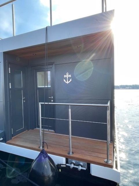 Hausboot Aurora Mit Grossem Sonnendeck Und Waeschepaketen Inklusive Lübeck