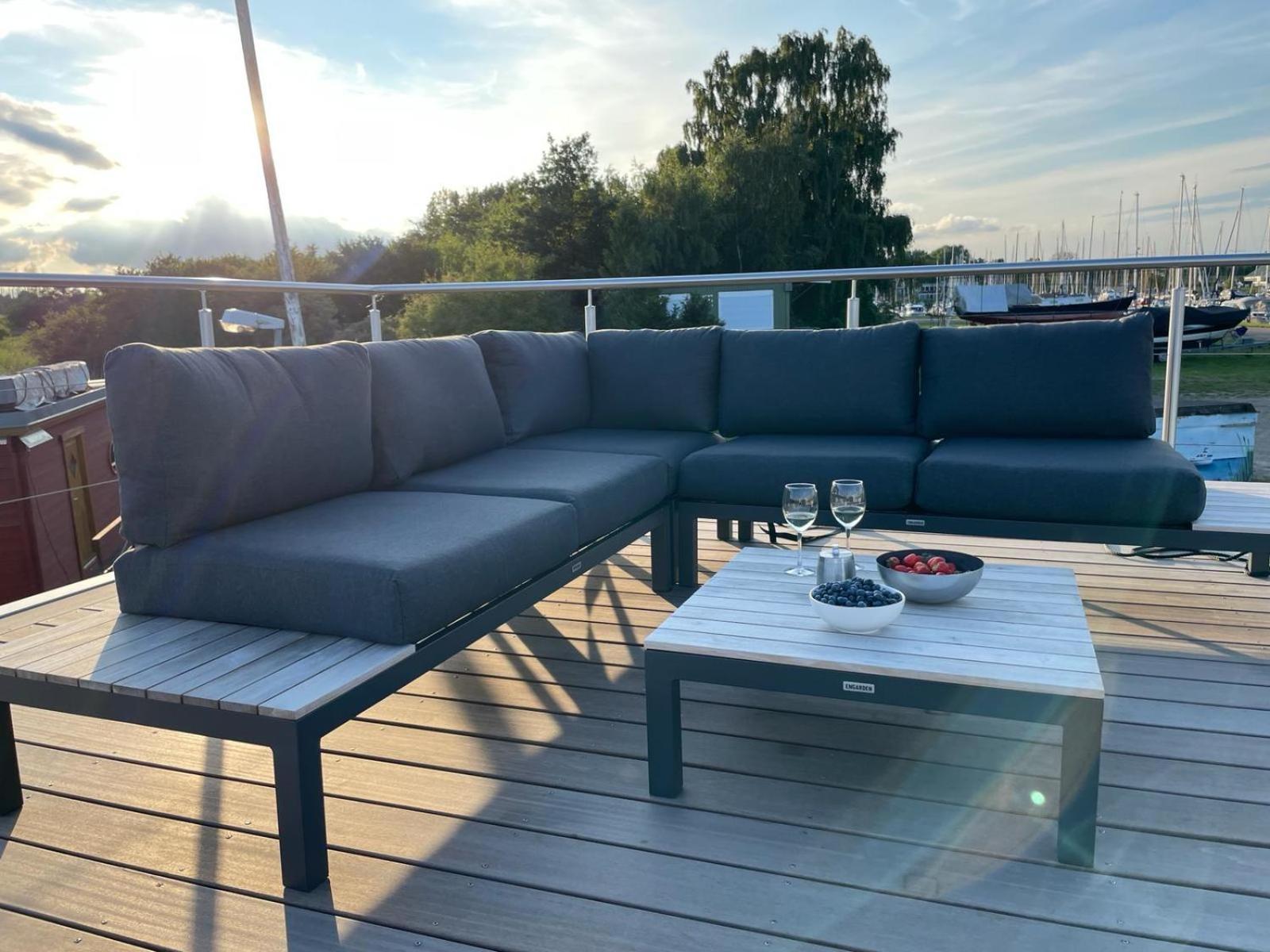 Hausboot Aurora Mit Grossem Sonnendeck Und Waeschepaketen Inklusive Lübeck